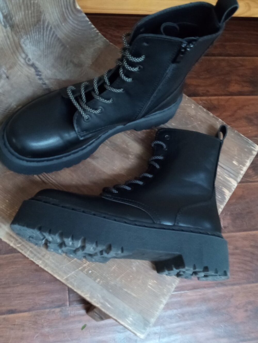 Steve Madden Women's Size 7.5 Betty II Black Platform Combat Boots NEW! - Picture 4 of 6